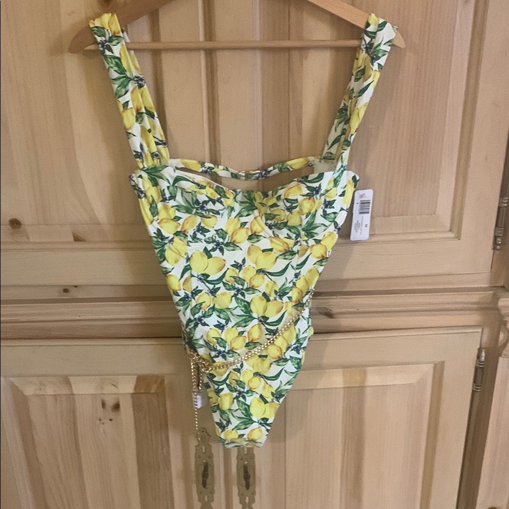 Womens WeWoreWhat one piece swimsuit size M